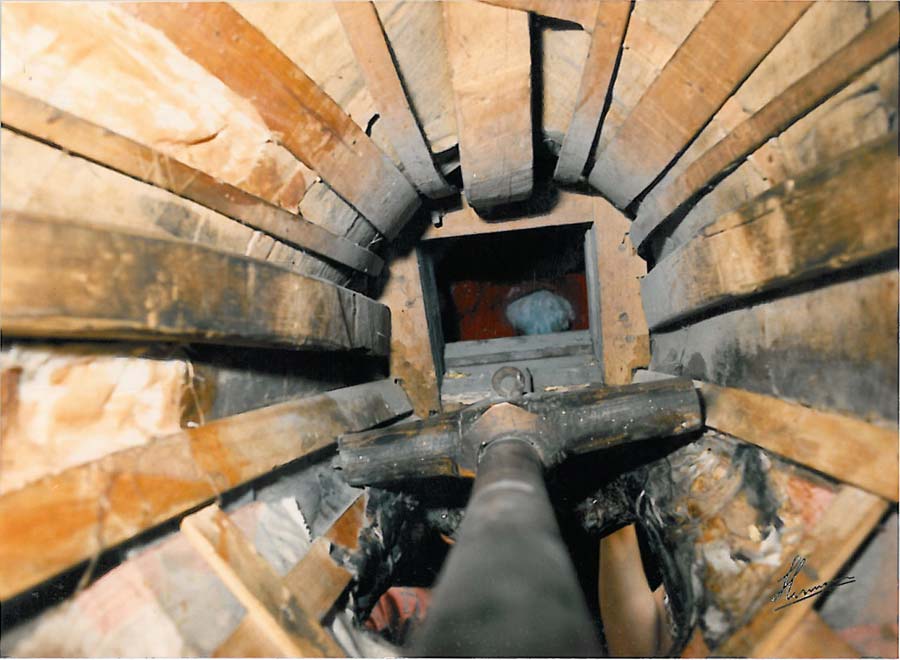Interior del Drac - Mirant el cap